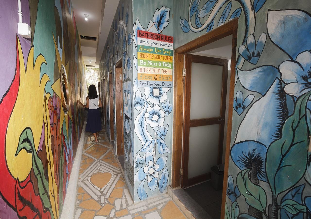 Dorme Tree Hostel Labuan Bajo Buitenkant foto