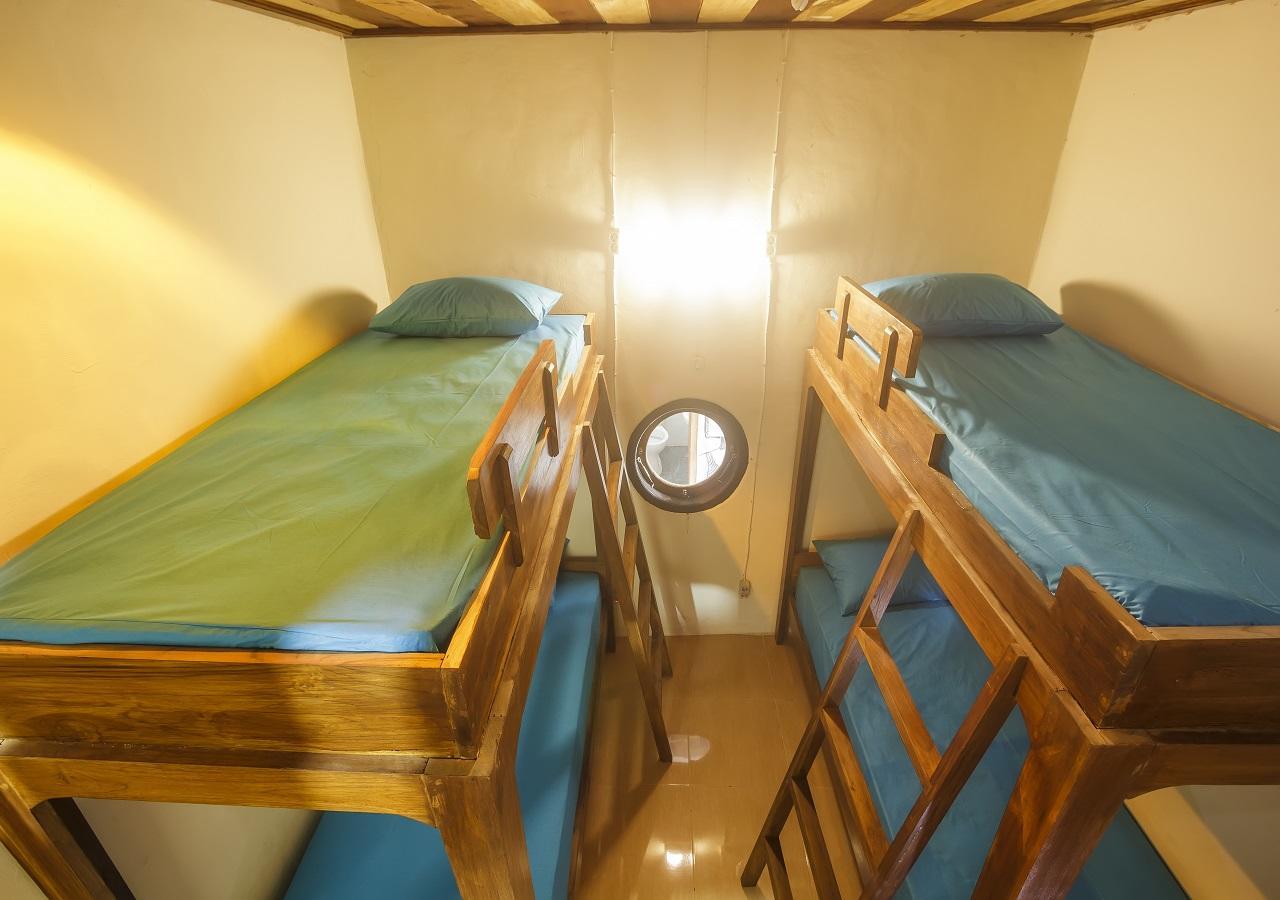 Dorme Tree Hostel Labuan Bajo Buitenkant foto